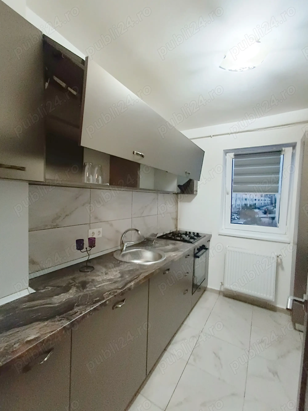 Proprietar ofer spre vânzare garsonieră +loc de parcare