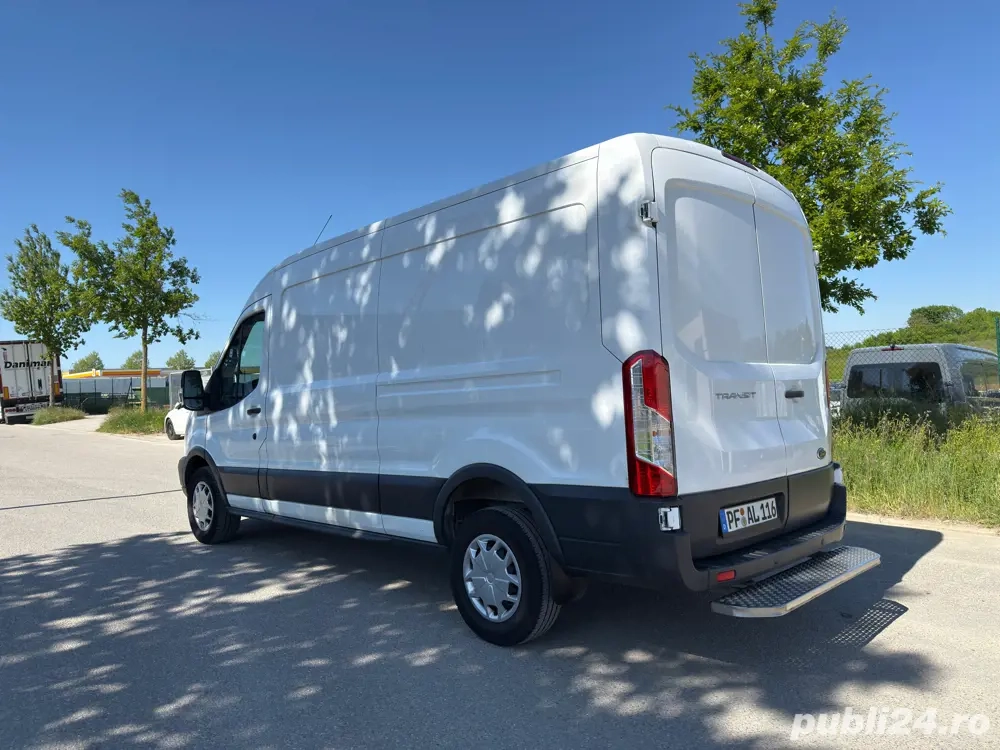 Caut de munca sau Colaborare