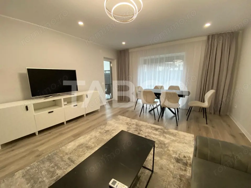 Casa tip duplex complet utilata si mobilata cu loc de parcare 