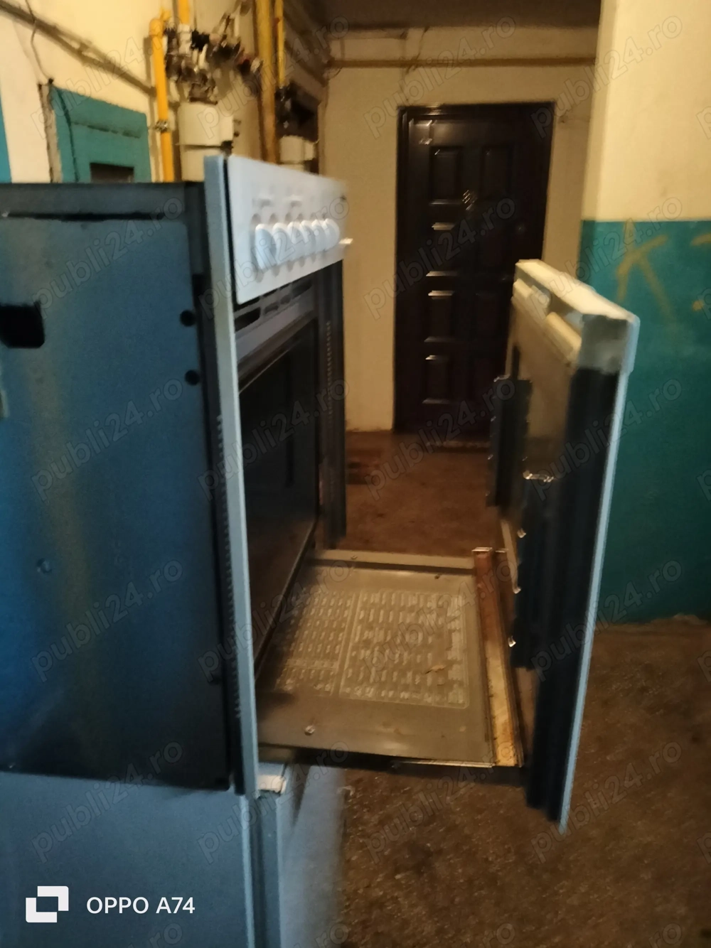 Vând cuptor cu plita ceramica 