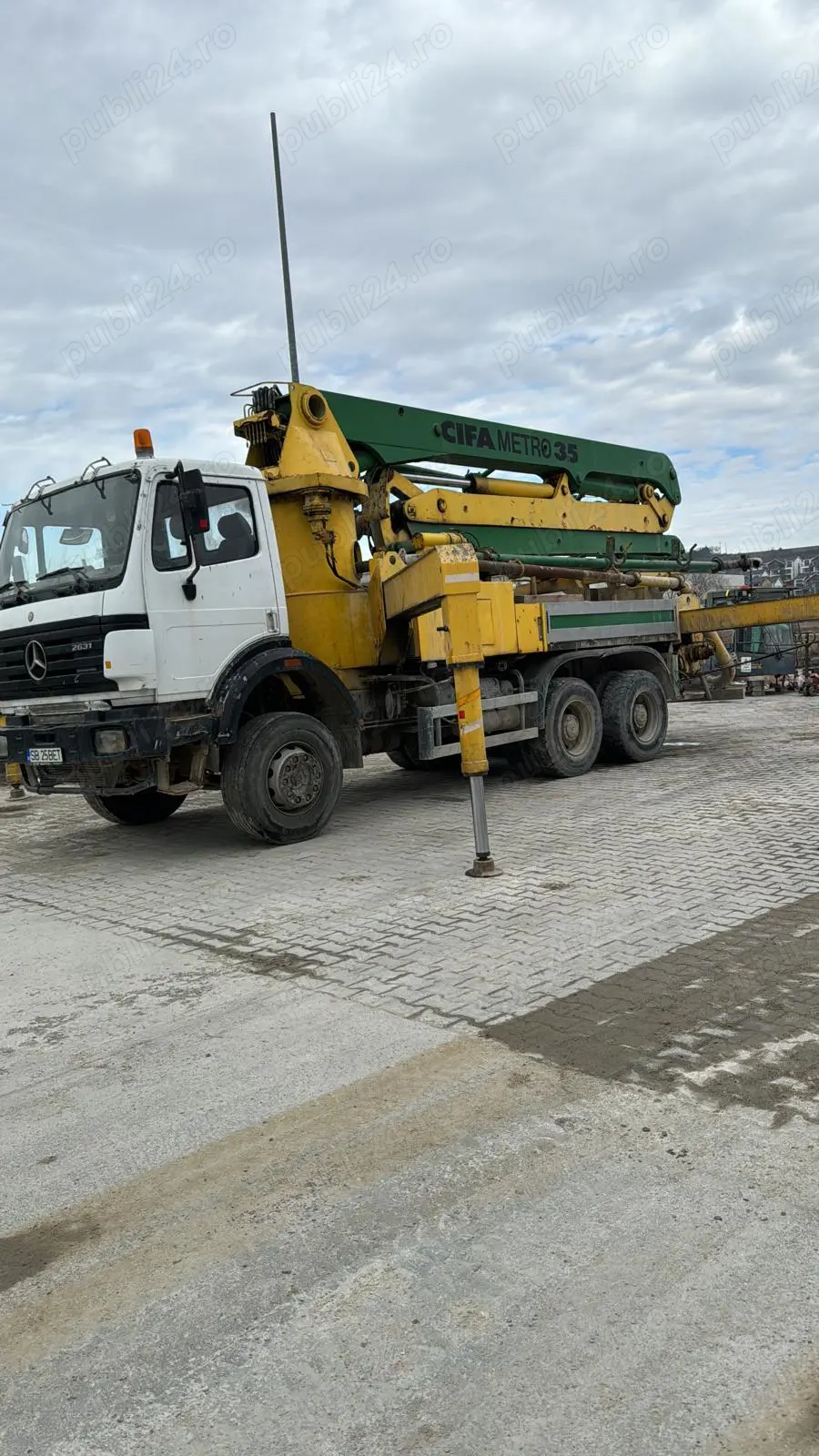  Mercedes Benz pompa beton