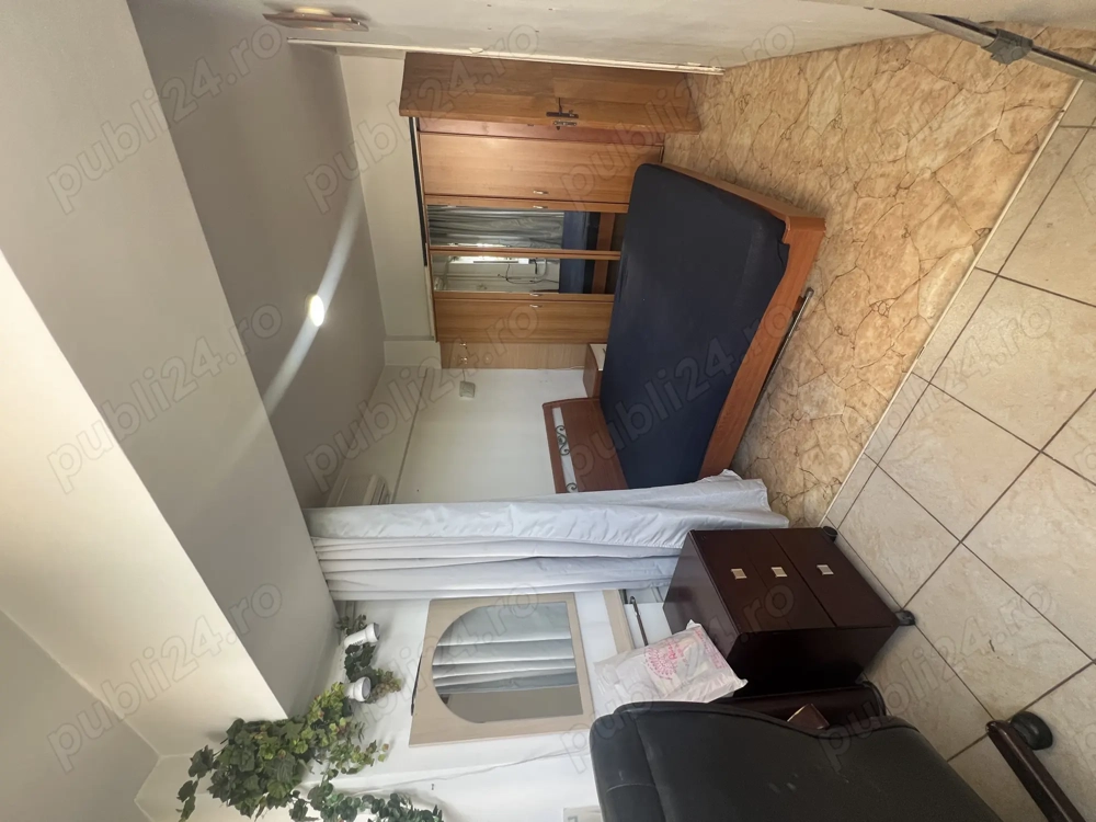 Direct proprietar   Închiriez apartament 4 camere, 107 mp utili, vedere superbă la lac Plumbuita  Direct proprietar   Închiriez apartament 4 camere, 107 mp utili, vedere superbă la lac Plumbuita