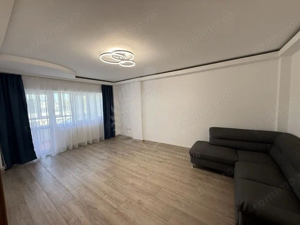 //2 CAMERE// BARAOLT//