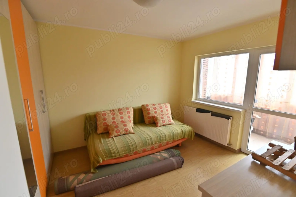 De vânzare   Apartament 2 camere renovat complet, Deva, vis-a-vis de Liceul Auto