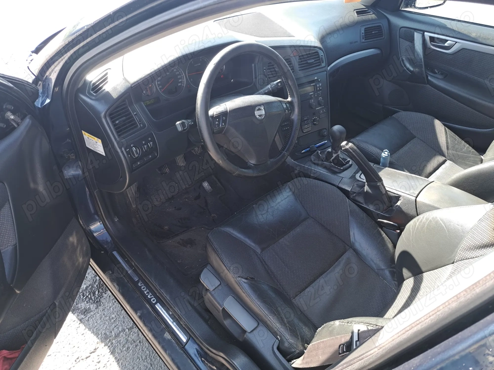 Vand Volvo S60 2.4 D5 an 2004