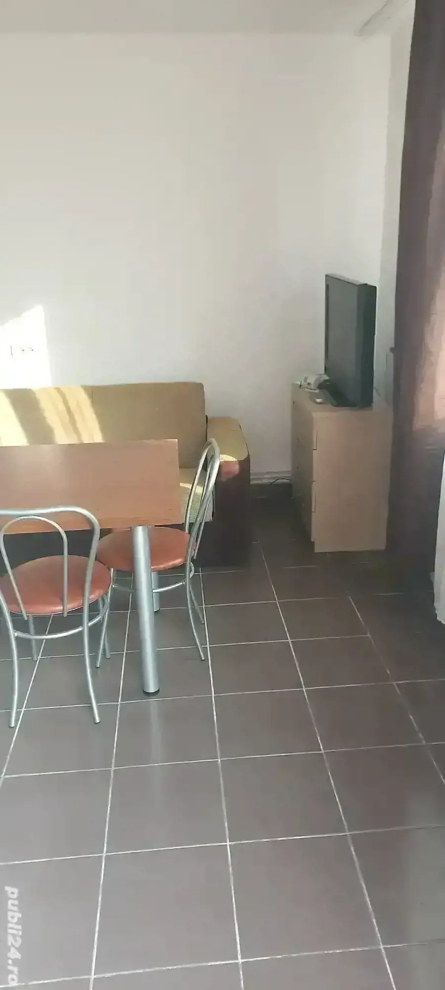 vând spatiu comercial locuință 