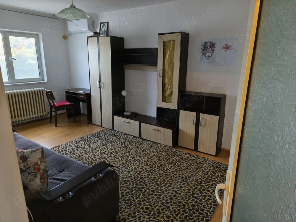 PF inchiriez ap 2 cam decomandat in Podul de Fier