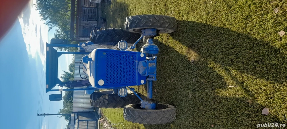 Tractor Ford