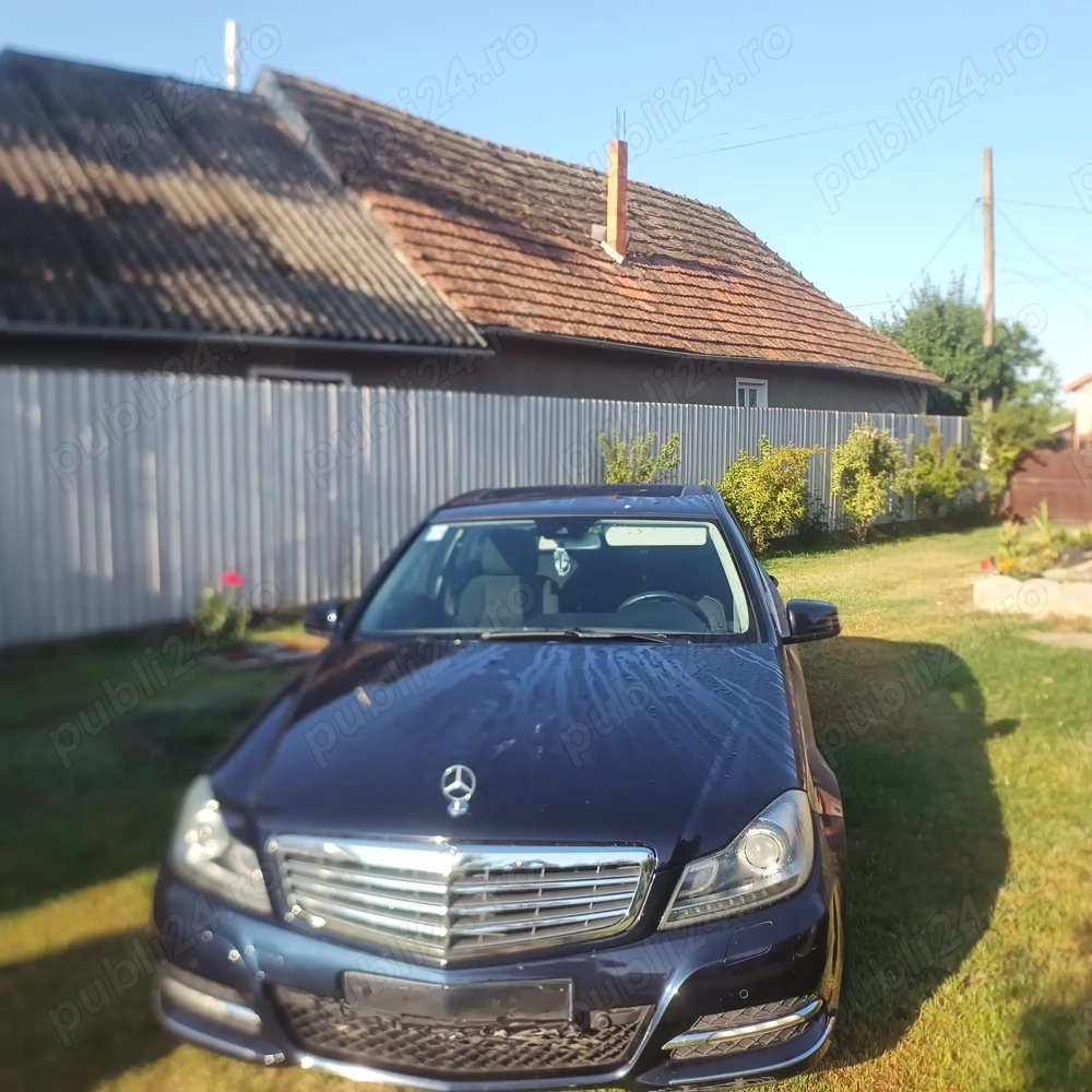 Vând Mercedes 92000 km reali