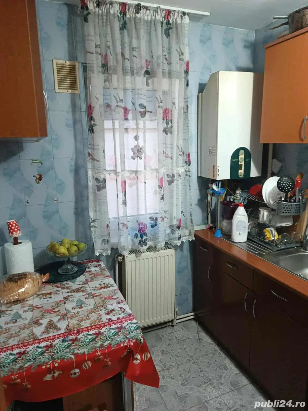 Vand apartament cu camere camere 