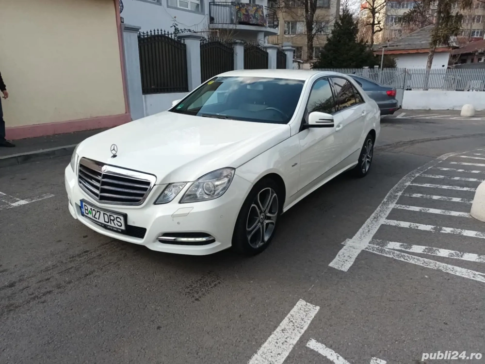 Vând Mercedes E220 w212 2010 PRET : 8600 
