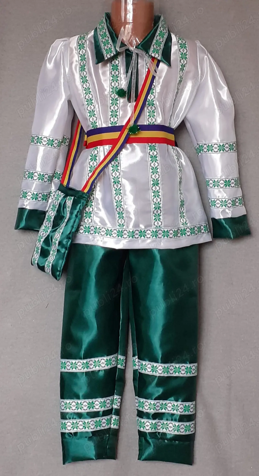 Costum popular pentru copii marimea 4(5-6-7 ani)