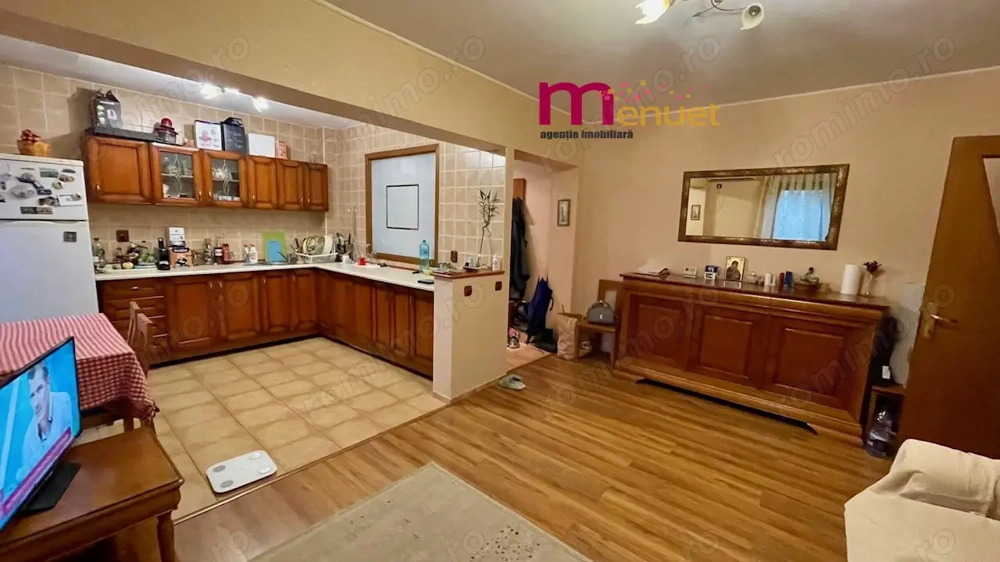 Apartament 4 camere,zona Ultracentrala,etaj 2