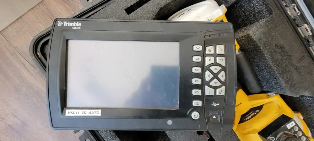 TRIMBLE 3D pentru Excavator Buldozer Greder