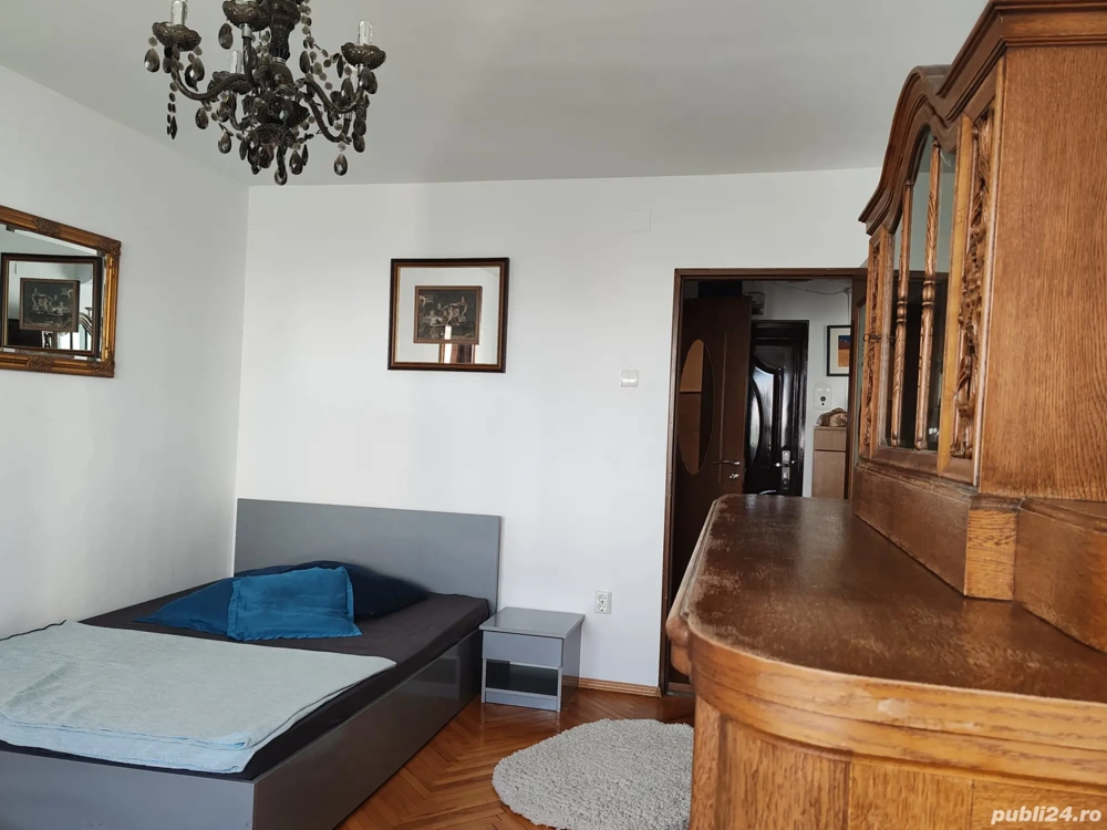 Închiriez apartament de 3 camere in Mănăștur 