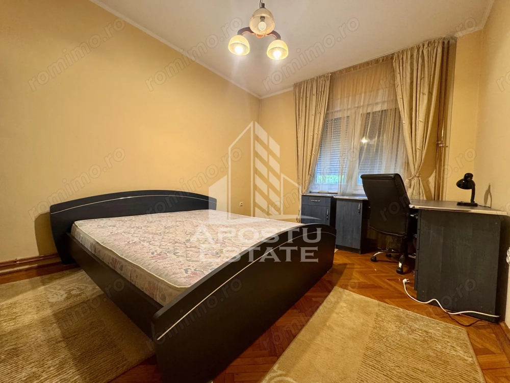 Apartament 3 camere, decomandat, centrala proprie, Semicentral