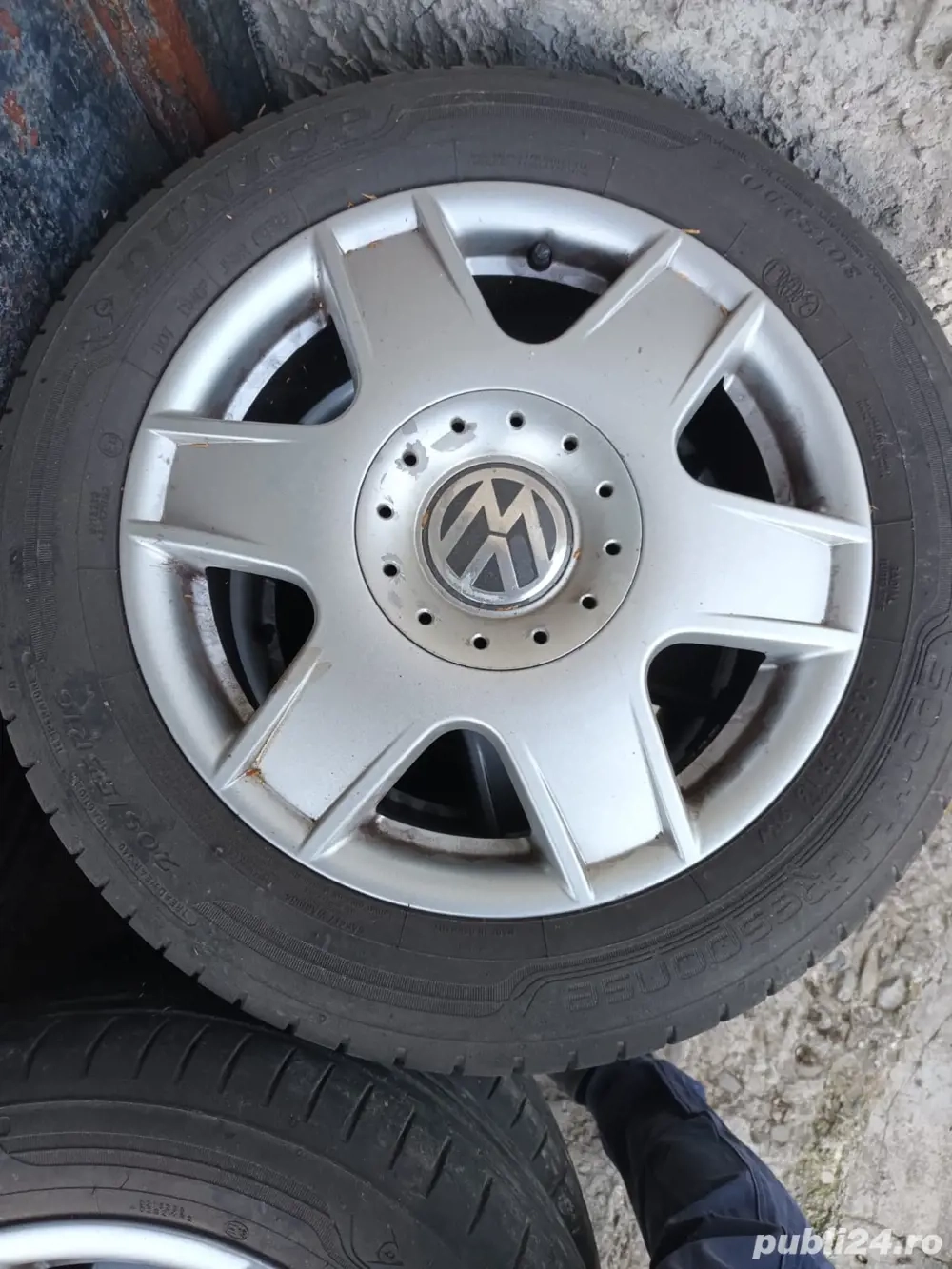 Piese disponibile: 1 Set de jante aliaj pe 16” cu anvelope de vară ( 1 set 800 lei ) 