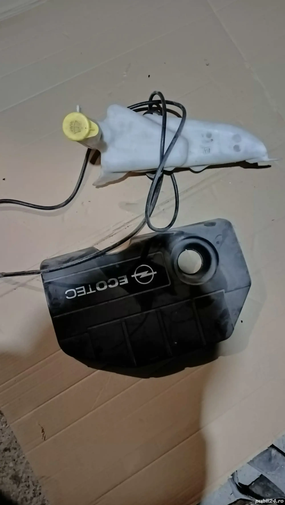Capac motor+rezervor pentru lichid parbriz opel astra g 