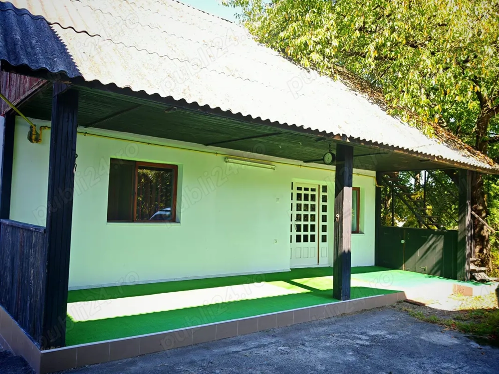 Casă centrală Șomcuta Mare   2 locuințe + teren 16 ari