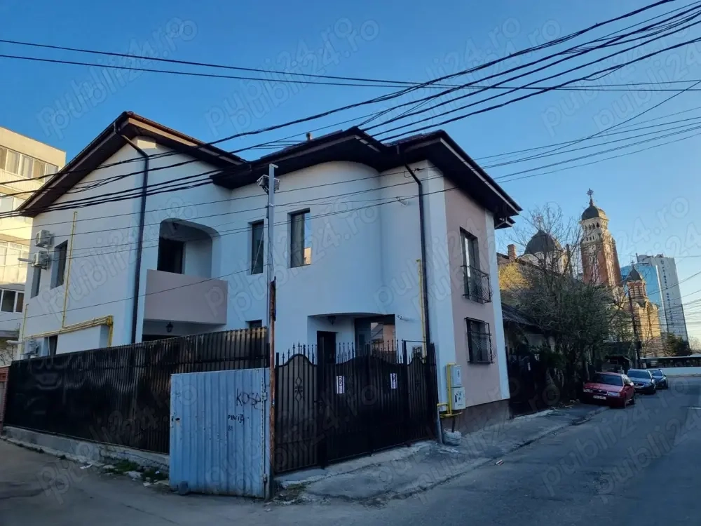 Ultracentral, Catedrala, ap. 4 camere in vila noua, întrare si contorizare separata