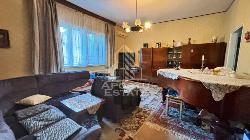 Casa individuala cu 3 camere și 2 bai, in zona Girocului