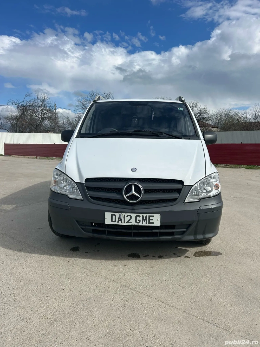 Mercedes Vito 113 CDI 2.2 Diesel 2012 Stare foarte bună Mercedes Vito 113 CDI 2.2 Diesel 2012 Stare foarte bună