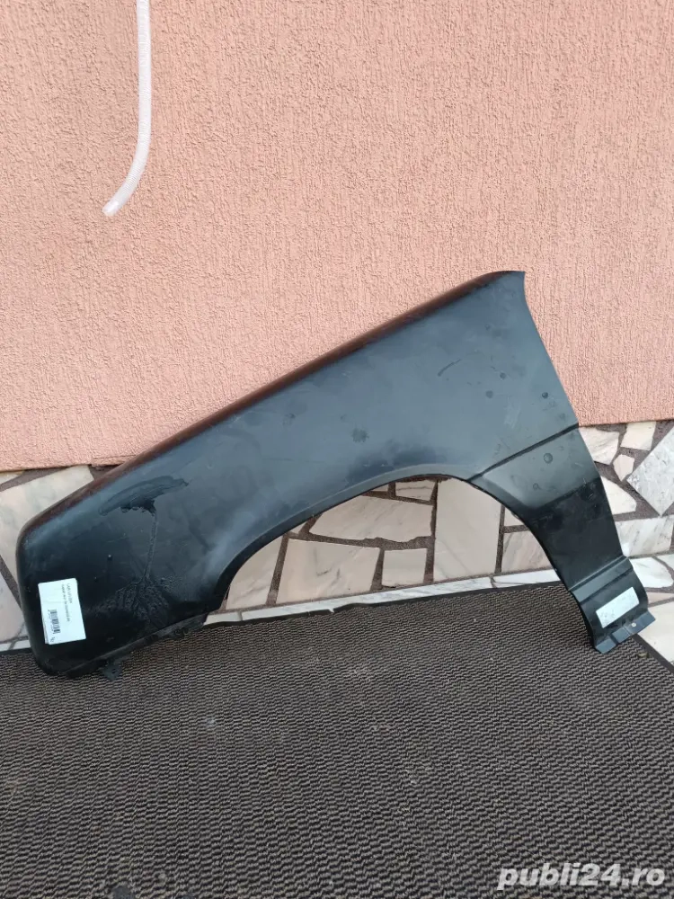 Aripa stânga fata Renault Express 1986
