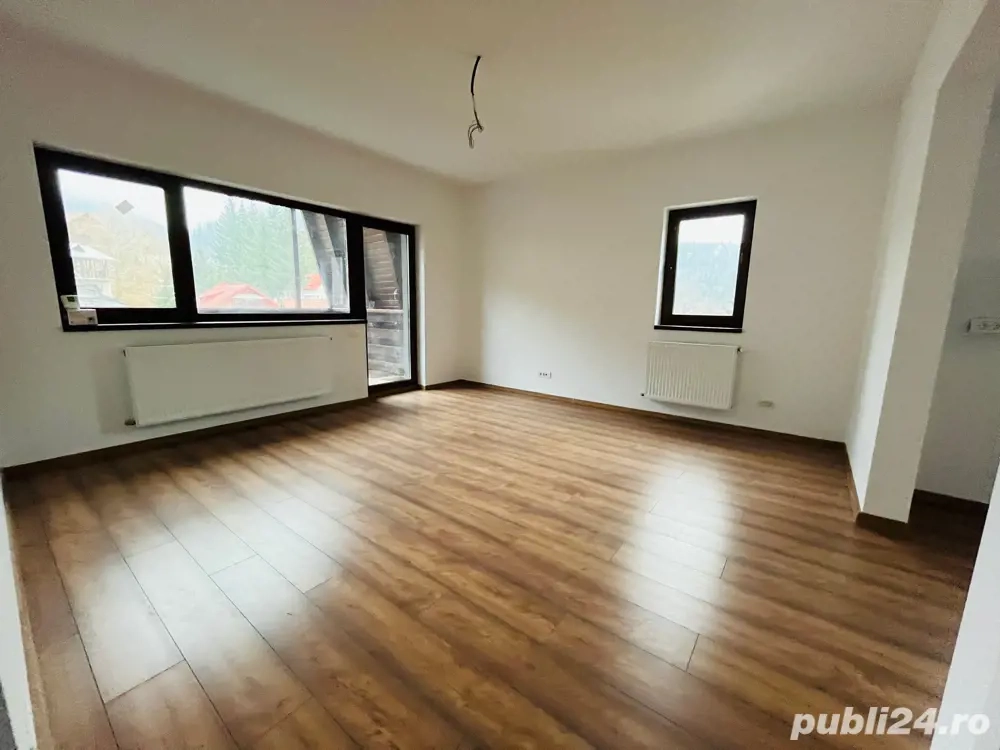 Penthouse direct la poalele muntilor Bucegi