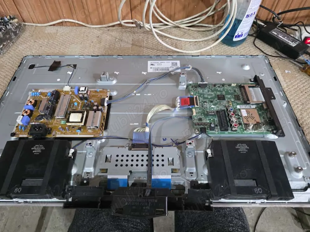 Dezmembrez tv LG 32lf561v
