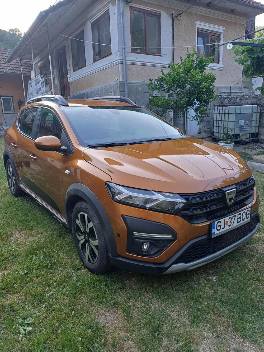 Dacia Sandero Stepway III 29.000 km BENZINA + GPL din fabrica