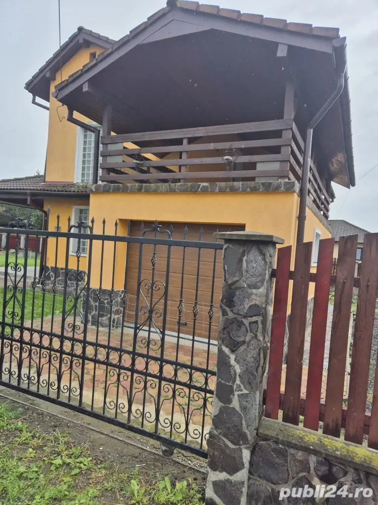 Casă ,Vilă de vânzare zona Selgros ,Ernei