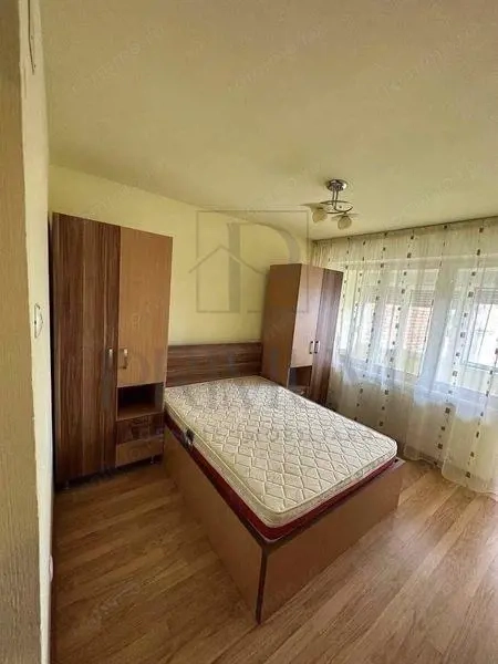 SEMICENTRAL - 2 Camere - Decomandat - Etaj intermediar - Centrala proprie