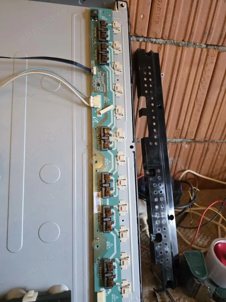 invertor ssb400-12v01 de pe tv Samsung le40c530f1w
