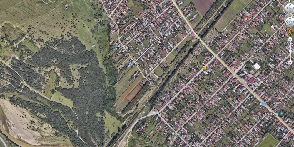 Teren de vanzare Bajani com.Vadu Pasii