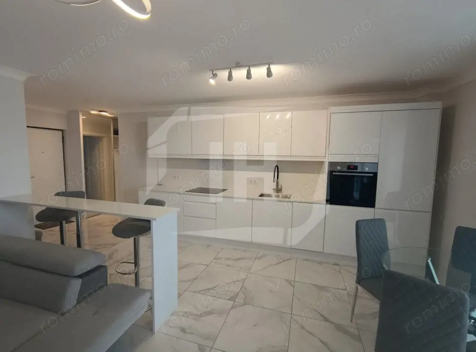 Apartament 3 camere, semidecomandat, parcare, intermediar, Zorilor Sud