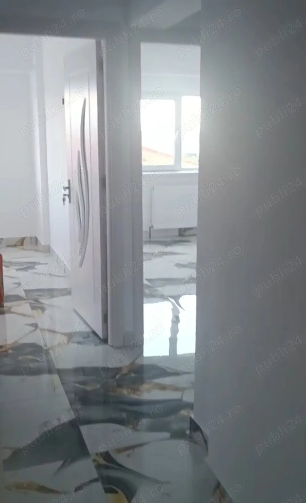 Vând Apartament RmValcea Ostroveni