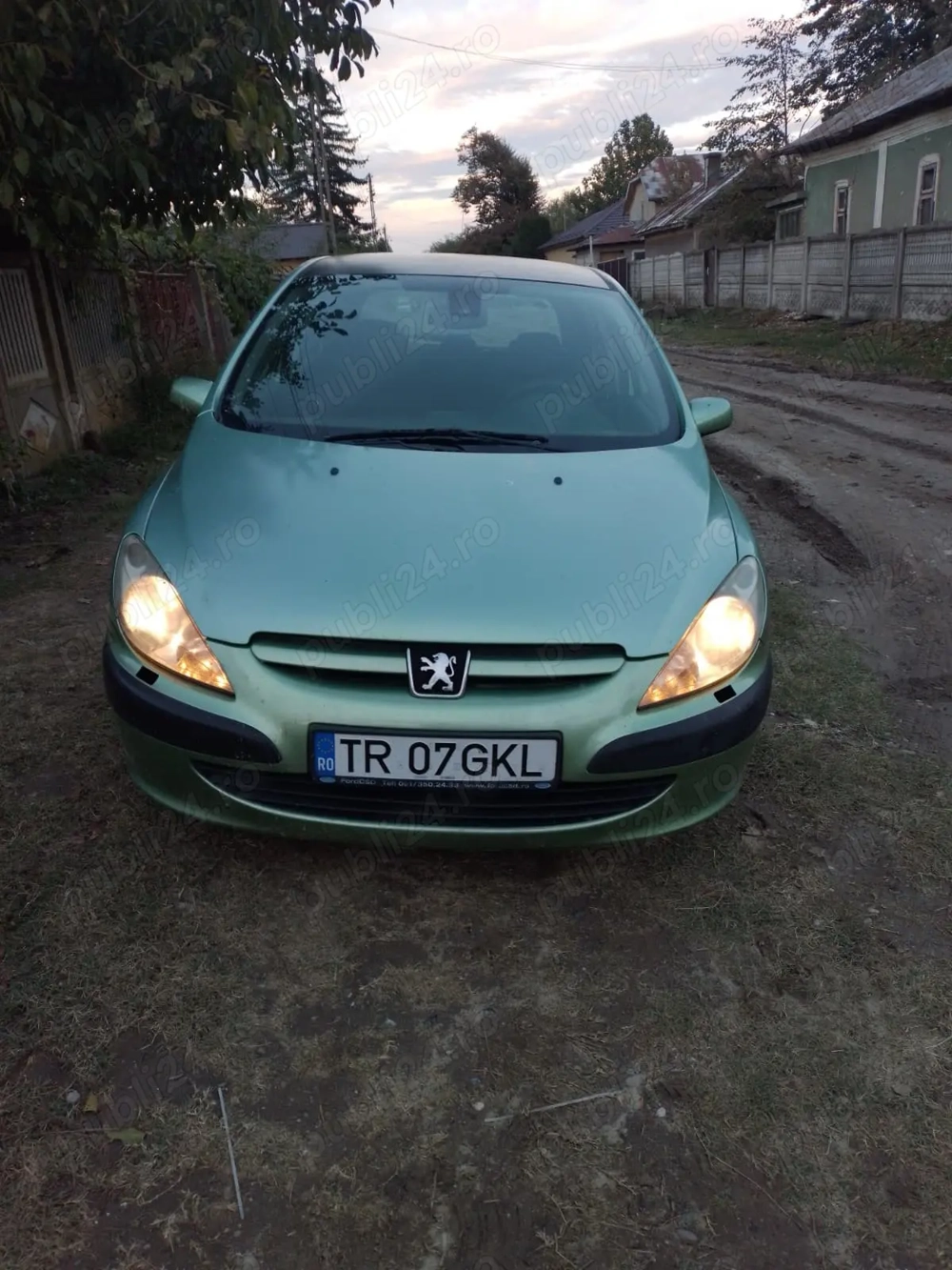 Peugeot 307   2.0 HDI   90 CP   2003