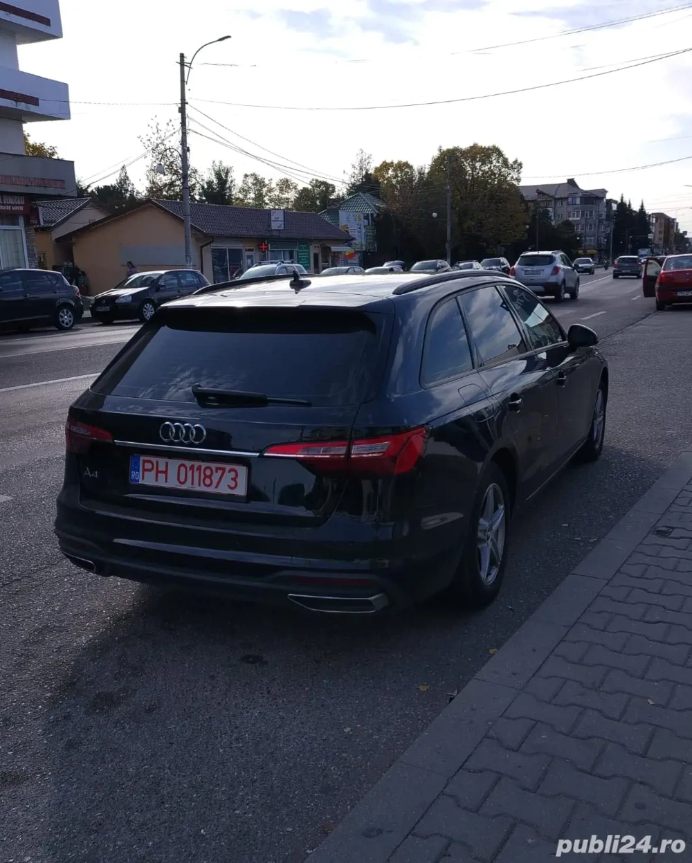 Vând audi a4 