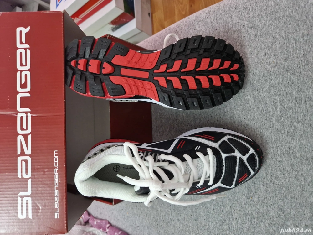 Adidas  Slaezenger 