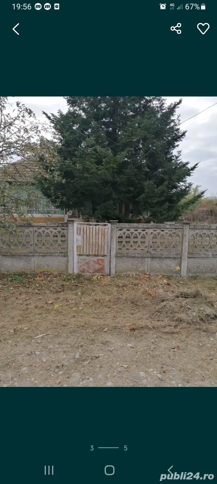 Casă bătrânescă cu teren 