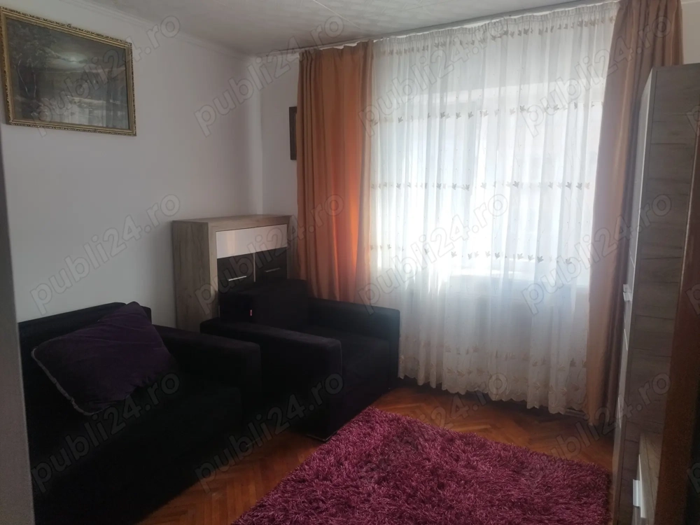 Inchiriez apartament 3 camere in orasul Curtea de Argeș  Inchiriez apartament 3 camere in orasul Curtea de Argeș