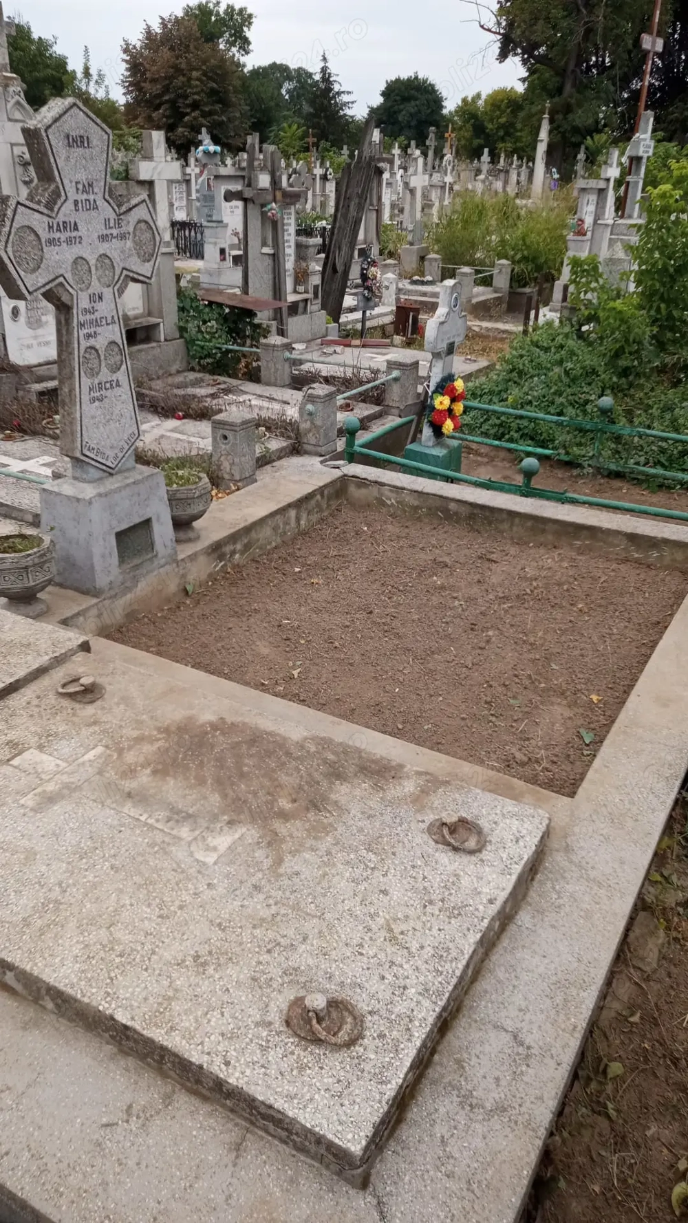 Vand loc de veci (cedare concesiune)