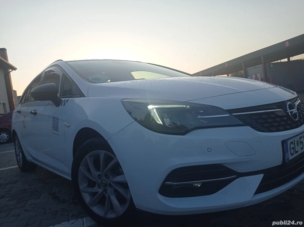 vând Opel Astra K 2021