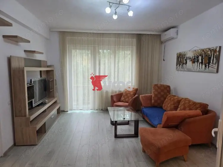 Apartanent 3 camere la 5 minute de Piata Victoriei