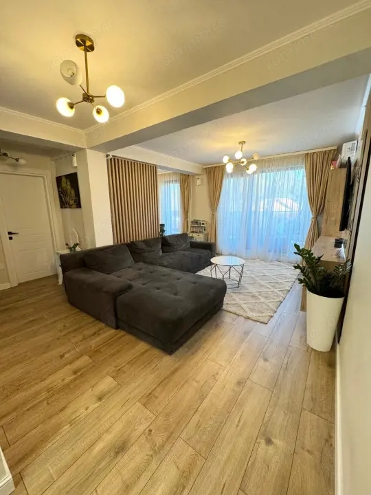 Vânzare penthouse *3 camere* în Târgu Jiu - zona Parc Coloana Infinitului