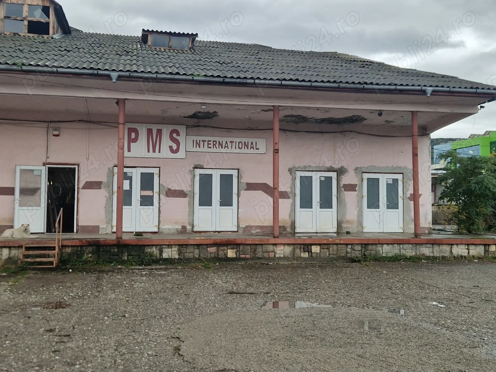 Inchiriez spatii comerciale