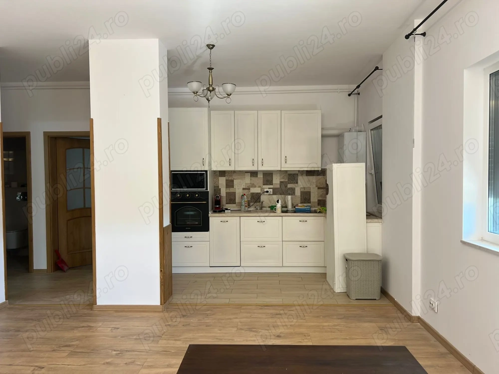 Vand apartament 3 camere +2 parcari Floresti, Cluj