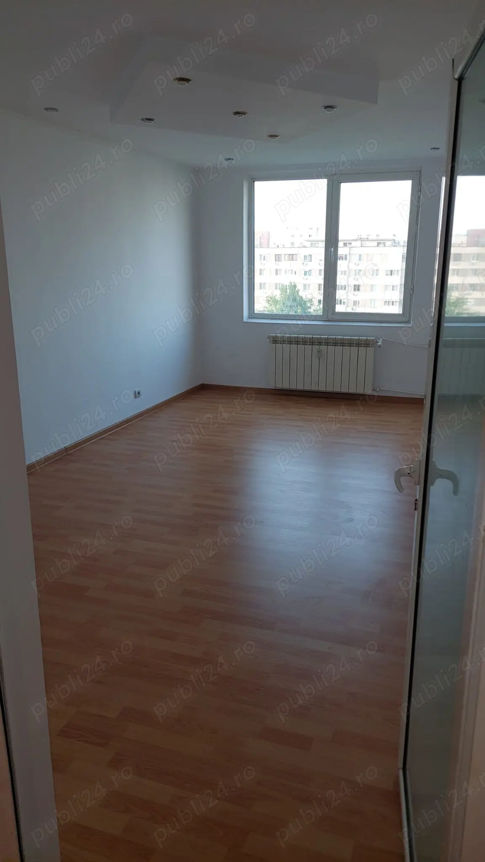 vanzare apartament 4 camere