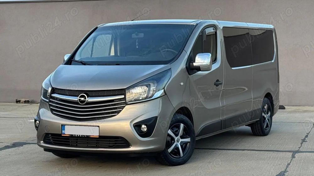 Opel Vivaro Extra-Lung 8+1-Locuri (Trafic)