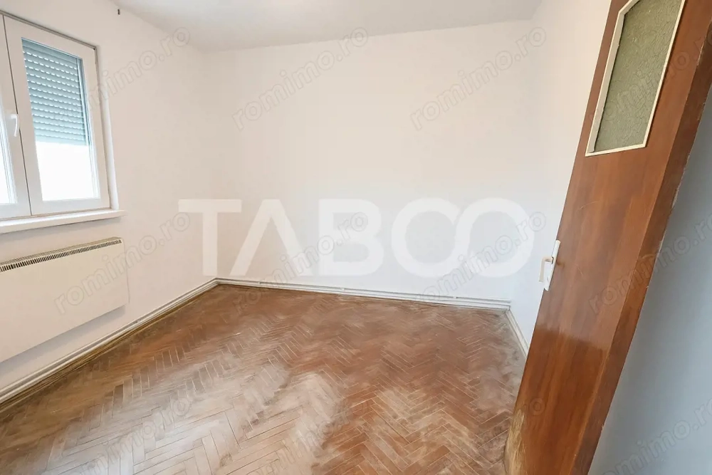 Apartament 2 camere balcon si pivnita zona Mihai Viteazul Sibiu  Apartament 2 camere balcon si pivnita zona Mihai Viteazul Sibiu